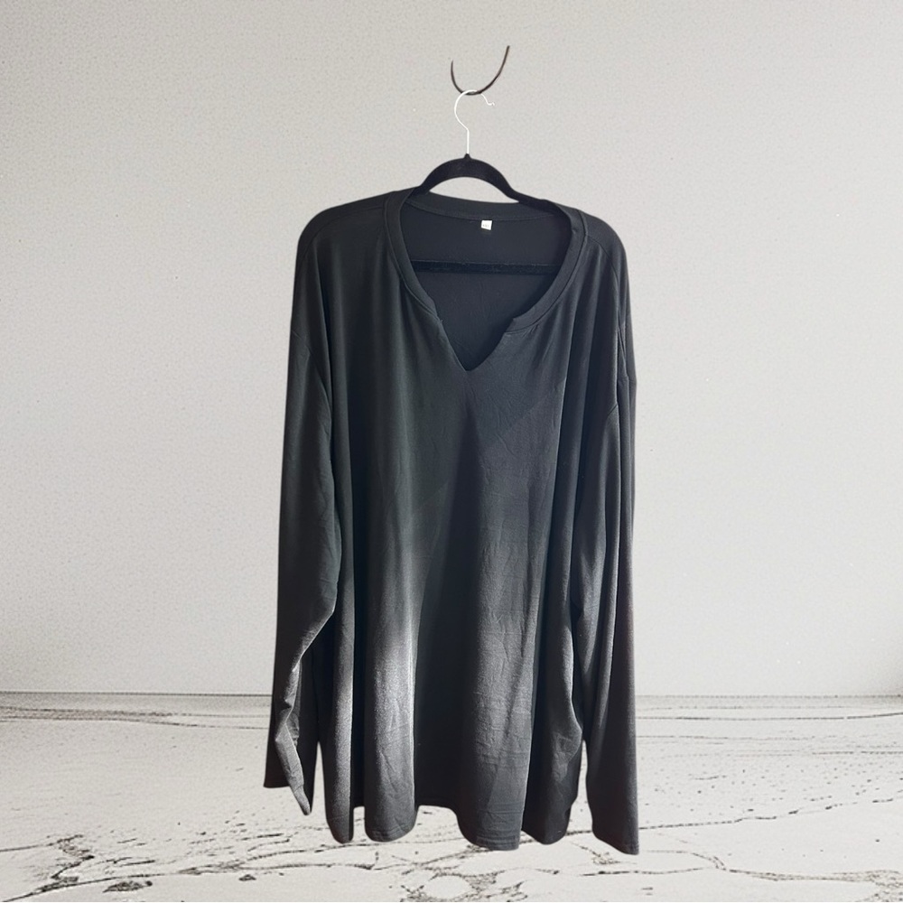 NWT Ficerd black notched v-neck tunic top Sz 6XL